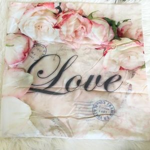 Accents - Pillow Cover Love Accents - Pillow Cover Love